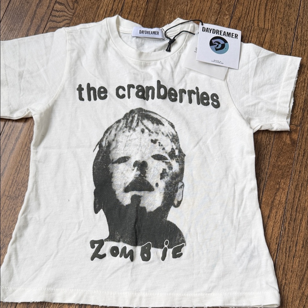 Daydreamer The Cranberries' XS Graphic Tee